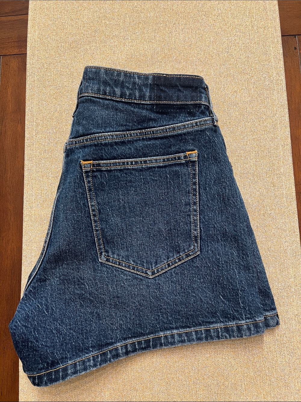 ❤️ Abercrombie & Fitch The A- Line Short Mid-Rise Curve Dark Blue Denim - Picture 6 of 6